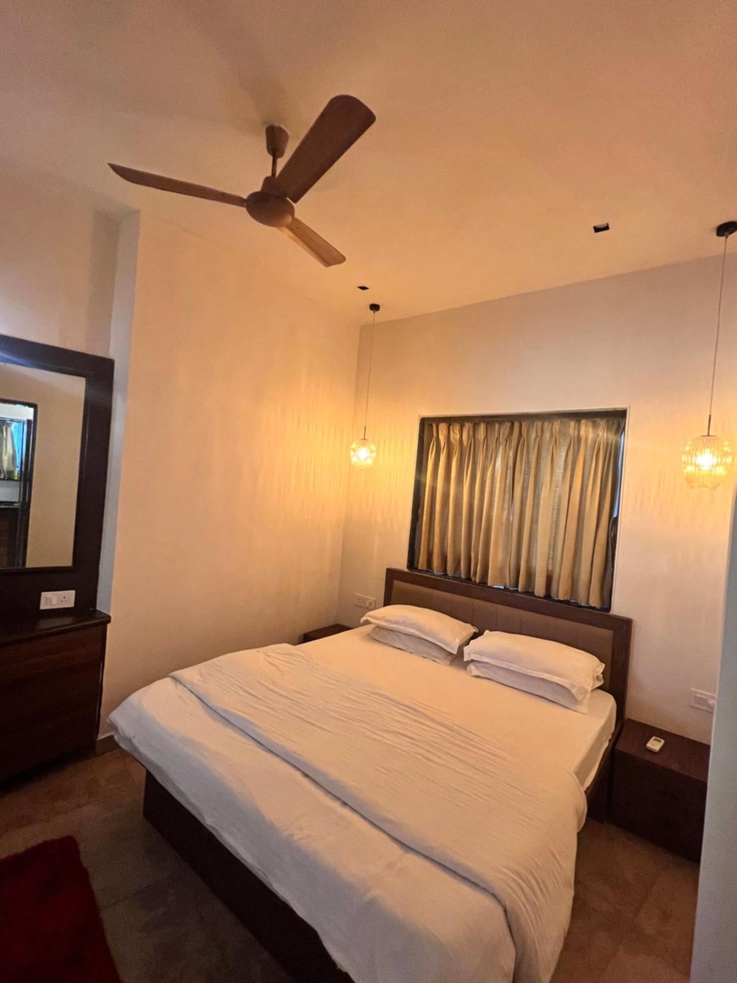 Villa By The Sea Мумбаи Экстерьер фото